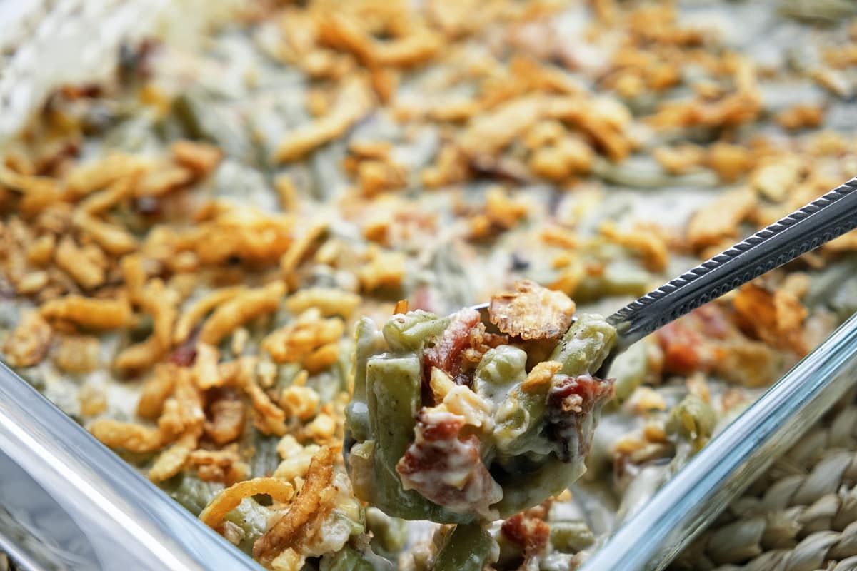 Green Bean Casserole Recipe (With Bacon & Crunch)